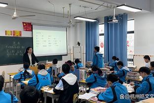 基德：赛斯-库里能给球队提供火力 必须要让他获得一些上场时间